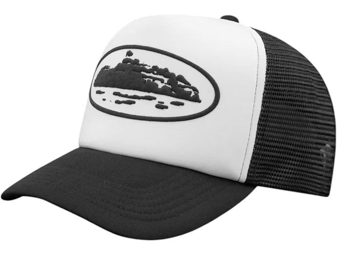Corteiz Island Puff Print Trucker Hat White/Black